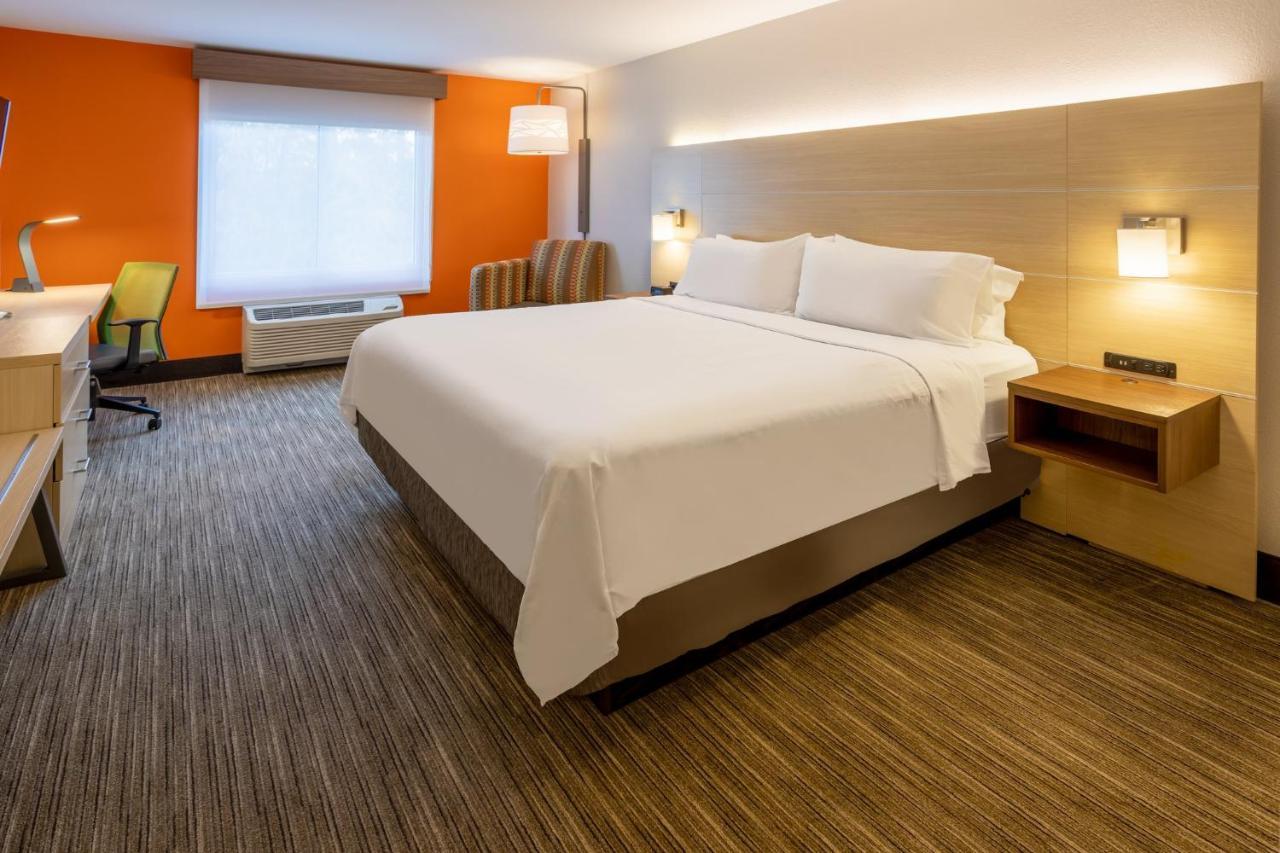 Holiday Inn Express Hotel & Suites Salisbury - Delmar By Ihg Экстерьер фото